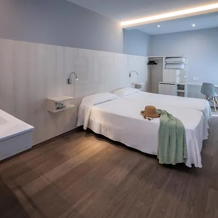 Ght Sa Riera 4* توسا ذي مار