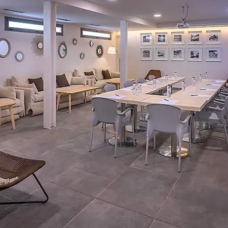 Ght Sa Riera Hotel