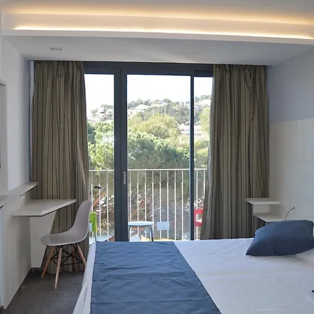 Отель Ght Sa Riera 4*